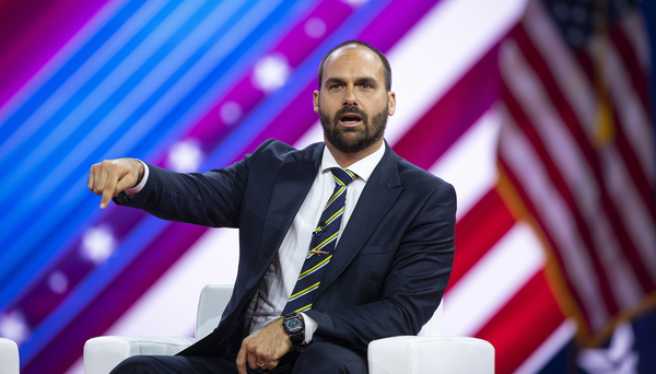 Câmara arquiva pedido de cassação de Eduardo Bolsonaro por articular sanções nos EUA