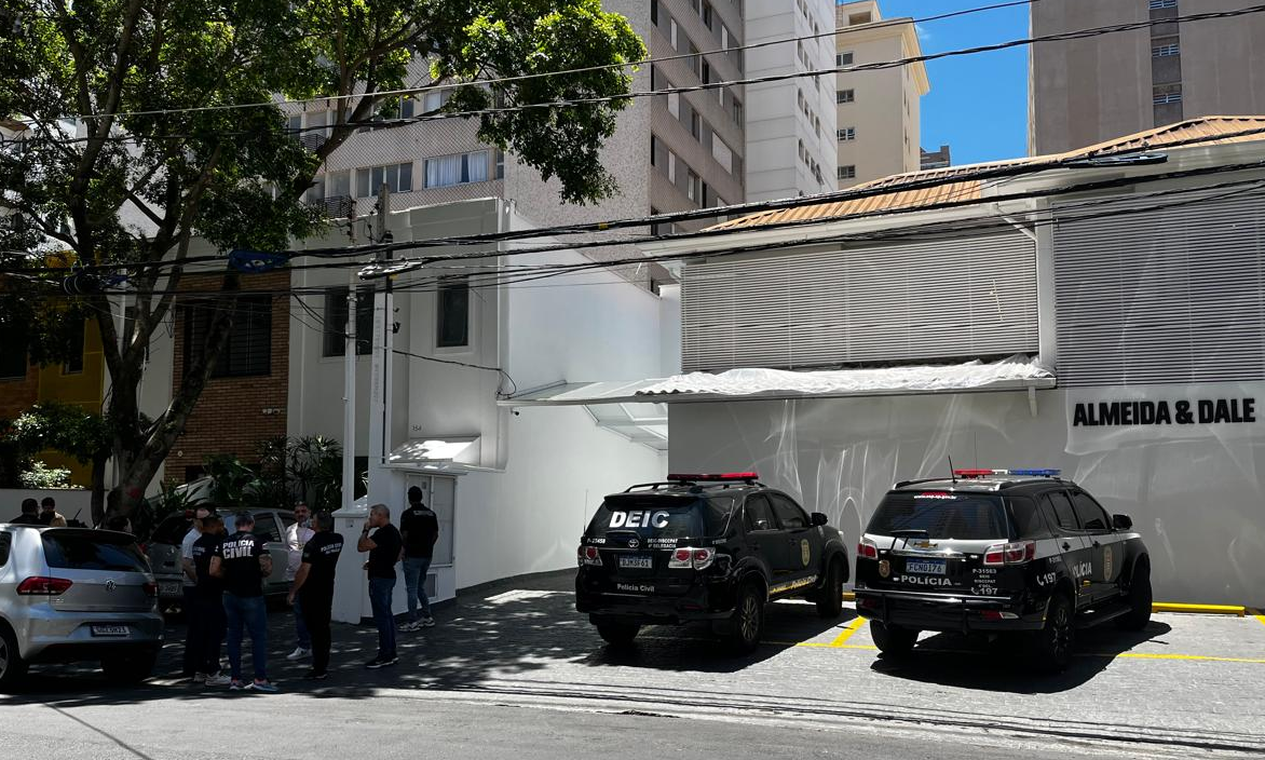 Polícia busca obras desaparecidas de Alfredo Volpi na galeria Almeida & Dale, em São Paulo Polícia busca obras desaparecidas de Alfredo Volpi na galeria Almeida & Dale, em São Paulo