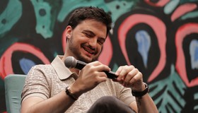 Felipe Neto vence ação e blogueiro bolsonarista é condenado a pagar por ofensas nas redes Felipe Neto vence ação e blogueiro bolsonarista é condenado a pagar por ofensas nas redes