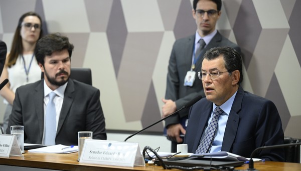 MP do setor elétrico avança com mudança em royalties do petróleo; veja principais pontos