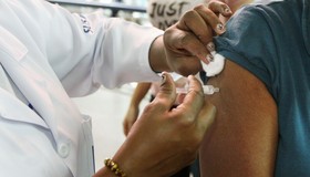 Internações por gripe aumentam no Rio de Janeiro e Espírito Santo, diz Fiocruz Internações por gripe aumentam no Rio de Janeiro e Espírito Santo, diz Fiocruz